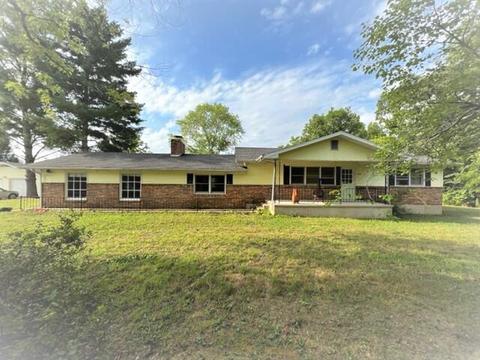 815 W Harrison St, Mountain View, MO 65548 photo 1