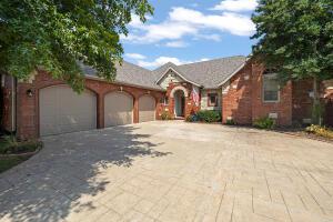 8646 Interlochen Dr, Nixa, MO 65714 photo 1