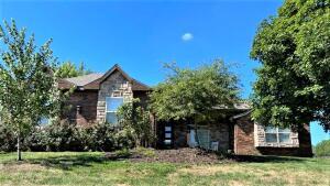 919 E Weldon Dr, Nixa, MO 65714 photo 1