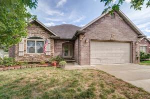 914 E Welch St, Nixa, MO 65714 photo 1
