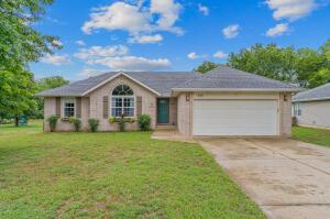 825 S Saratoga St, Willard, MO 65781 photo 1