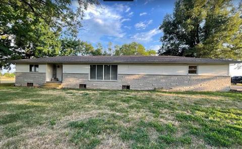 802 E Market St, Diamond, MO 64840 photo 1
