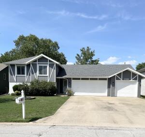 1329 E Highpoint St, Springfield, MO 65804 photo 1