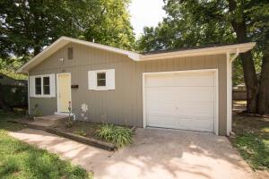 3036 W Elm St, Springfield, MO 65802 photo 1