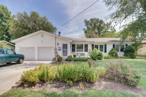 438 S Belcrest Ave, Springfield, MO 65802 photo 1