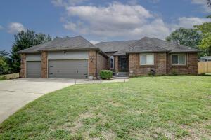 3656 E Loren Ct, Springfield, MO 65809 photo 1