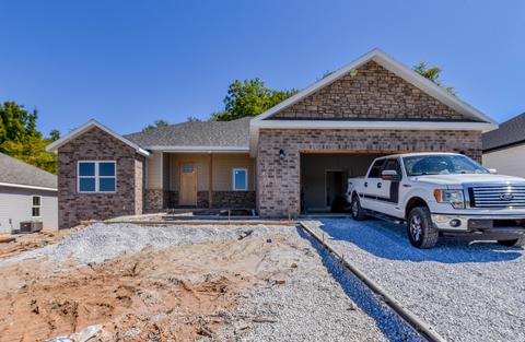 1104 S Brooks Ave, Ozark, MO 65721 photo 1