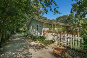 2055 S Hampton Ave, Springfield, MO 65807 photo 1
