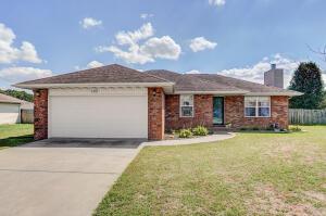 110 E Cherokee St, Strafford, MO 65757 photo 1