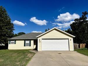 141 Red Oak Loop, Carl Junction, MO 64834 photo 1