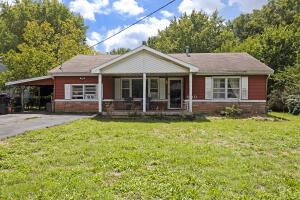 600 W Crestview St, Springfield, MO 65807 photo 1