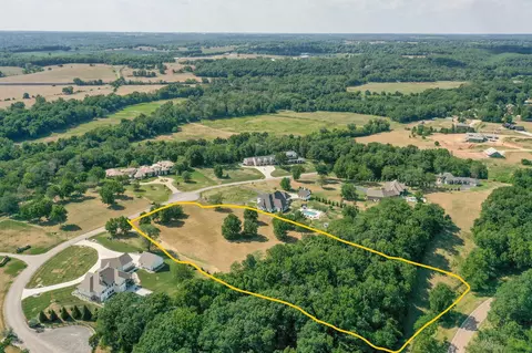 5961 E Summit View Dr, Springfield, MO 65809 photo 1
