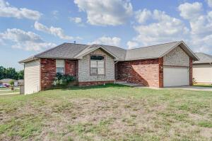 3755 W Greenway Dr, Springfield, MO 65807 photo 1