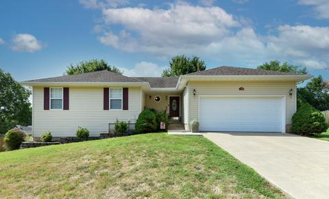 8890 Brookside Cir, Monett, MO 65708 photo 1