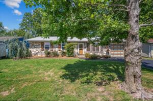 2631 E Delmar St, Springfield, MO 65804 photo 1