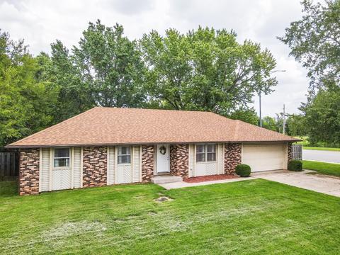 1155 E Darby Pl, Springfield, MO 65810 photo 1