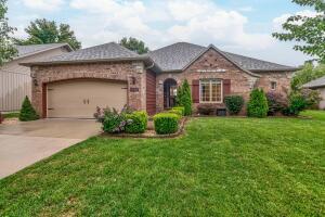 1765 W Evans St, Springfield, MO 65810 photo 1