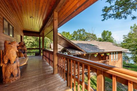 774 Splitrail Pass, Branson West, MO 65737 photo 1