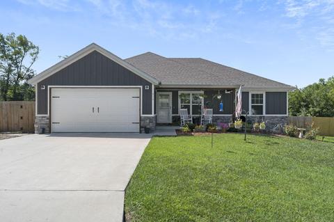 832 Shaffer St, Marshfield, MO 65706 photo 1