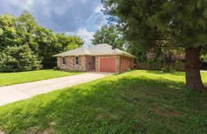 1066 E Pacific St, Springfield, MO 65803 photo 1