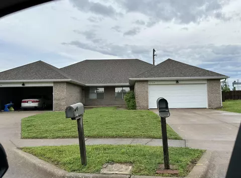 3127 W Raynell St, Springfield, MO 65807 photo 1