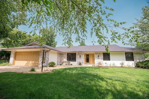 1765 E Cardinal St, Springfield, MO 65804 photo 1