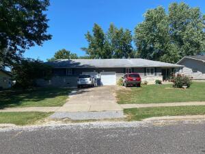 2047 Elm St, Springfield, MO 65802 photo 1