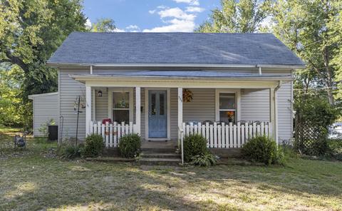 328 W Wade St, Republic, MO 65738 photo 1