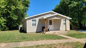625 E Main St, Buffalo, MO 65622 photo 1