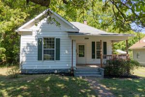 209 E Atlantic St, Springfield, MO 65803 photo 1