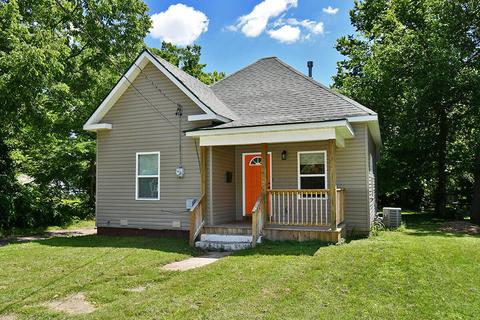 2246 N Concord Ave, Springfield, MO 65803 photo 1
