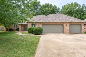 4579 S Park Ave, Springfield, MO 65810 photo 1