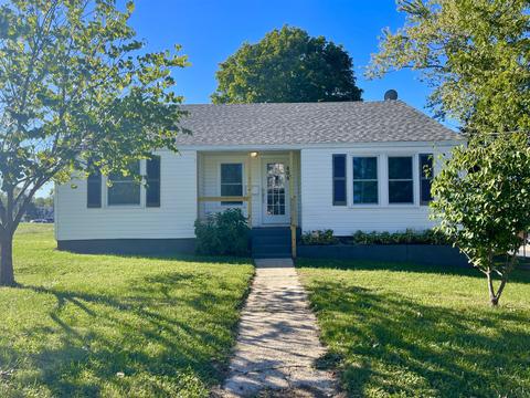 404 E 9th St, Mountain Grove, MO 65711 photo 1