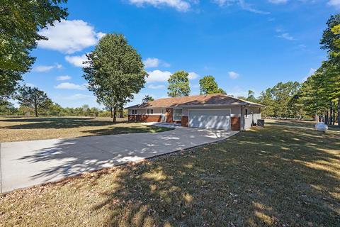 2613 E Charolais St, Springfield, MO 65803 photo 1