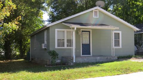 515 4th St, Anderson, MO 64831 photo 1