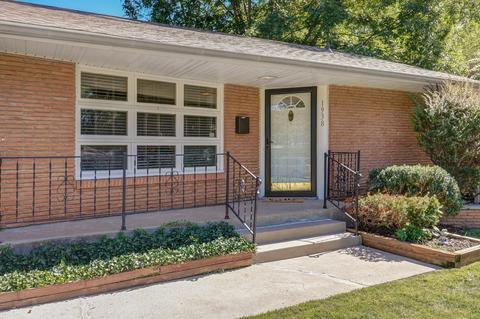 1938 S Pickwick Ave, Springfield, MO 65804 photo 1