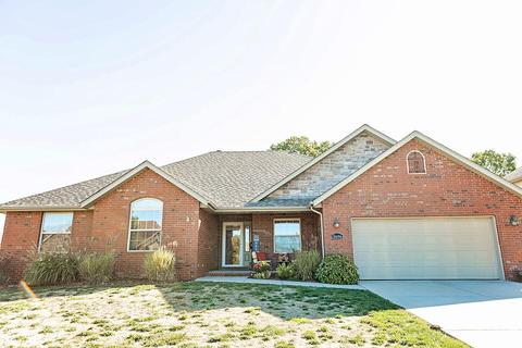 3696 N Bridgewood Ave, Springfield, MO 65803 photo 1