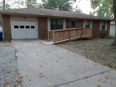 108 E Scott Wayne Dr, Nixa, MO 65714 photo 1