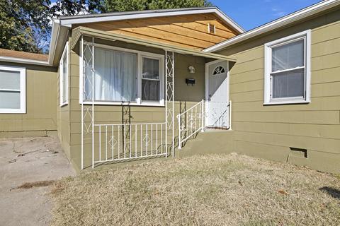 1437 E Division St, Springfield, MO 65803 photo 1