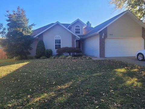 1312 W Mcguffey St, Ozark, MO 65721 photo 1