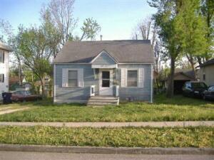 1126 W Hamilton St, Springfield, MO 65802 photo 1