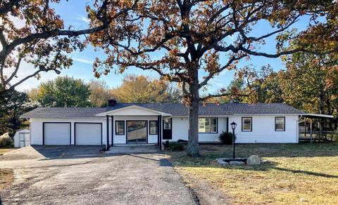901 Crain St, Ava, MO 65608 photo 1