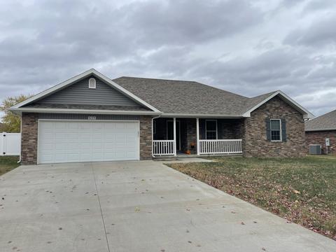 635 E Lindon St, Bolivar, MO 65613 photo 1