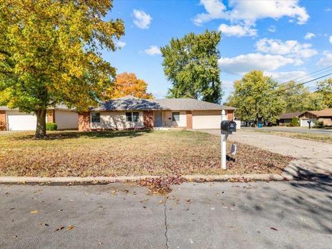 1607 W Katella St, Springfield, MO 65807 photo 1