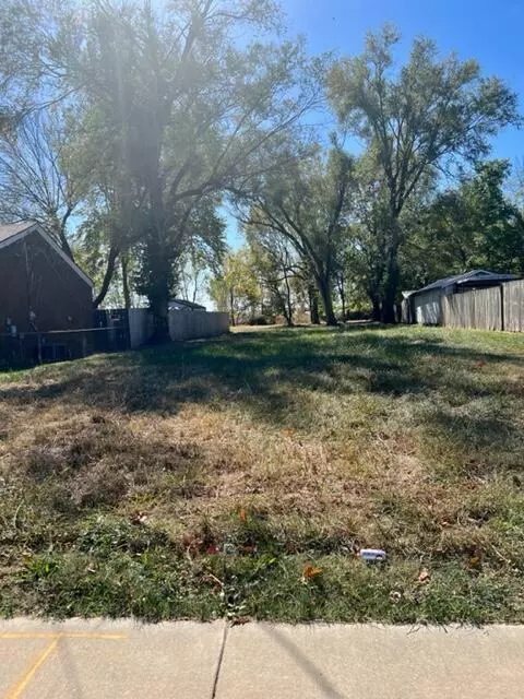 2240 W Atlantic St, Springfield, MO 65803 photo 1