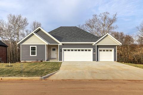 1605 E Hayloft Dr, Ozark, MO 65721 photo 1