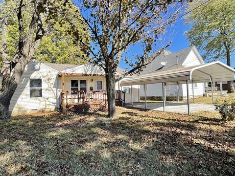 1405 W Calhoun St, Springfield, MO 65802 photo 1