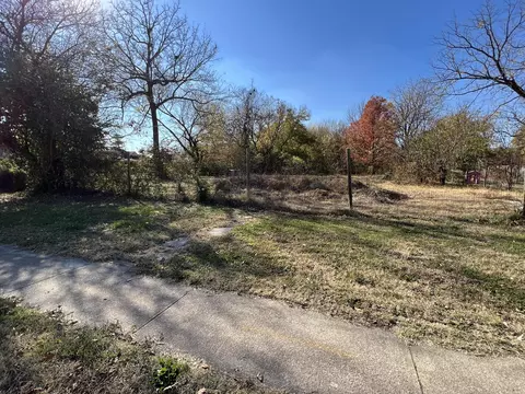 1617 N Hampton Ave, Springfield, MO 65803 photo 1