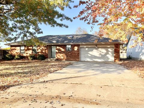 1849 W Katella St, Springfield, MO 65807 photo 1