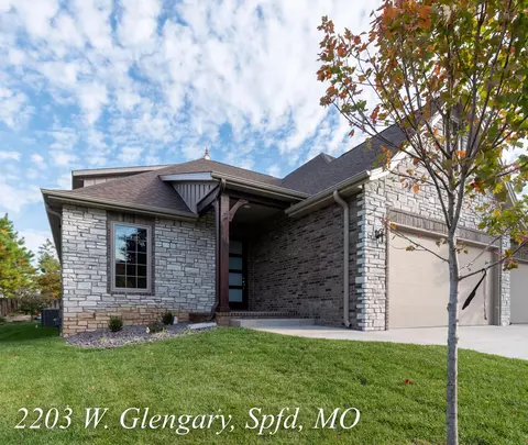 2203 W Glengary Ct, Springfield, MO 65810 photo 5